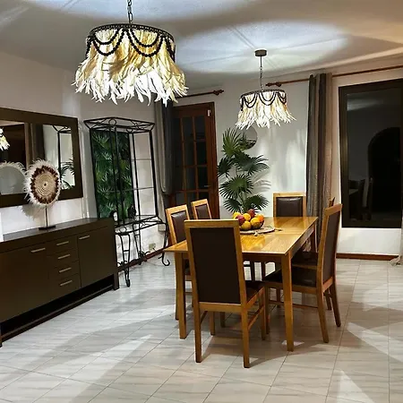 Natali ,luxury 3-levels Large On Tenerife, Ocean View, Private Poo L& Barbecue Area 别墅 *