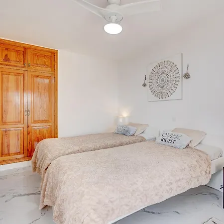 别墅 Natali ,luxury 3-levels Large On Tenerife, Ocean View, Private Poo L& Barbecue Area