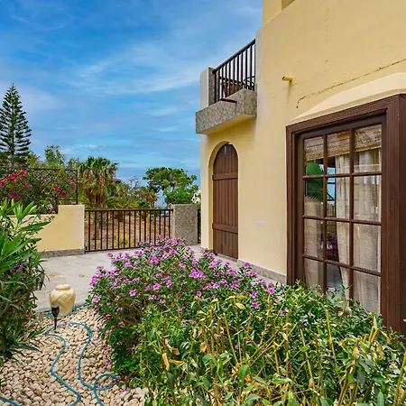 Natali ,luxury 3-levels Large On Tenerife, Ocean View, Private Poo L& Barbecue Area 阿德耶