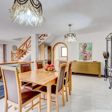 别墅 Natali ,luxury 3-levels Large On Tenerife, Ocean View, Private Poo L& Barbecue Area