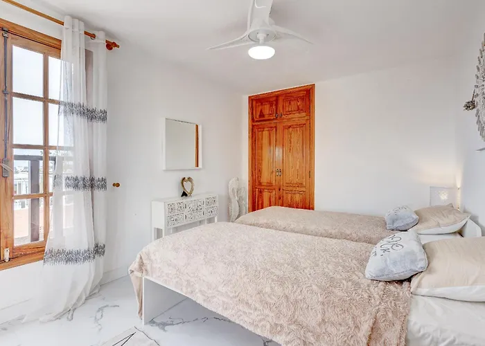 Natali ,luxury 3-levels Large On Tenerife, Ocean View, Private Poo L& Barbecue Area Costa Adeje (Tenerife)