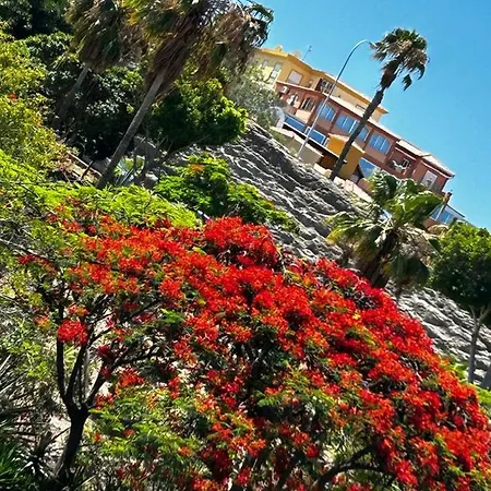 Villa Natandre Tenerife Ocean View Accommodation *