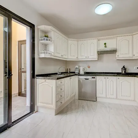 Villa Natali ,luxury 3-levels Large On Tenerife, Ocean View, Private Poo L& Barbecue Area *