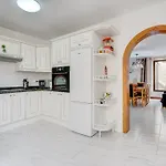 Natali ,luxury 3-levels Large On Tenerife, Ocean View, Private Poo L& Barbecue Area Costa Adeje (Tenerife)
