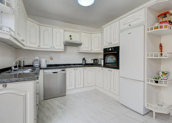 Villa Natali ,luxury 3-levels Large On Tenerife, Ocean View, Private Poo L& Barbecue Area *